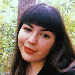 Meet your Posher, Lara